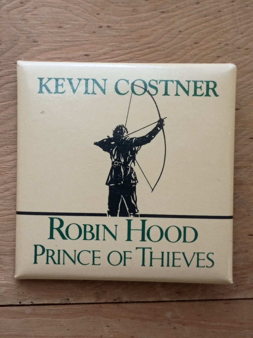 Robin Hood Prince of Thieves Promo Pinback Pin Vintage Kevin Costner Hat Lapel